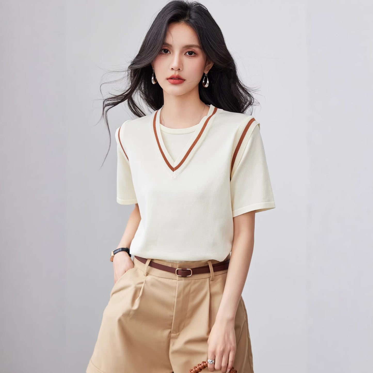 Faux Two-Piece V-Neck Ice Silk Knit Short Sleeve T-Shirt for Women, Loose Fit, Color-Blocking Design, Patchwork Top
