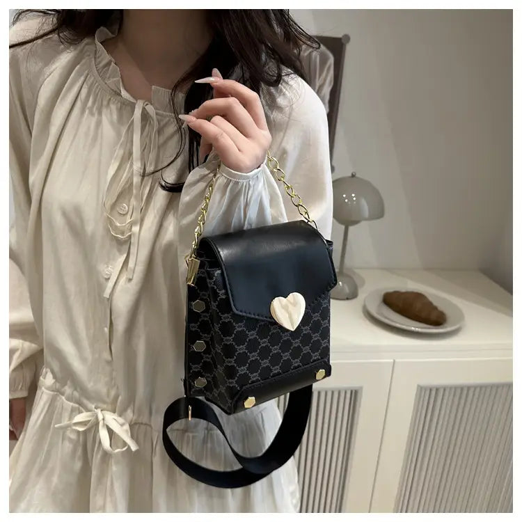 Retro White & Gold Chain Crossbody Bag for Women