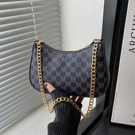 Bolso de Hombro con Cadena