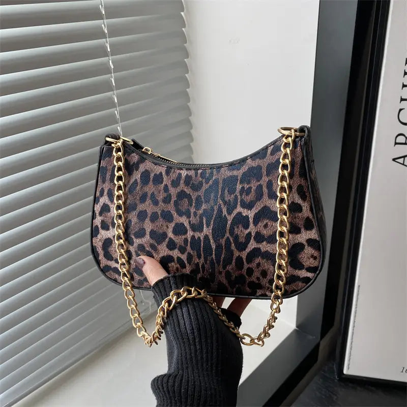 Chain Strap Shoulder Bag
