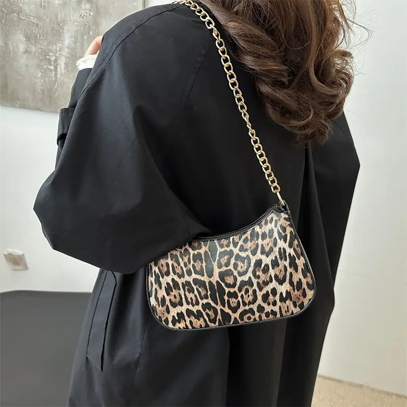 Chain Strap Shoulder Bag